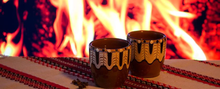 от ПЛОВДИВ и с. ТРУД - ПРАЗНИК НА СЛАНИНАТА И ГРЕЯНАТА РАКИЯ В АПРИЛЦИ